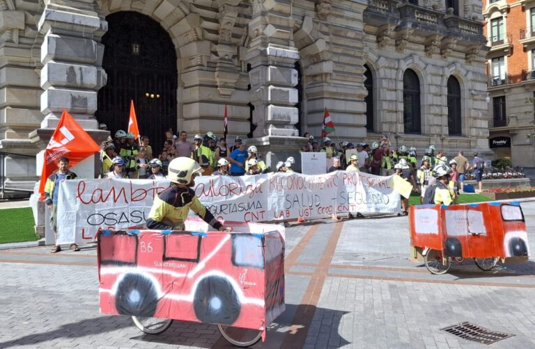 Pedimos medidas para garantizar la salud laboral de los bomberos y las bomberas de Bizkaia