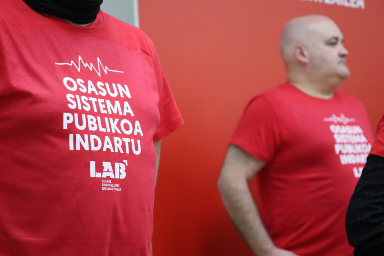 Osasun publikoaren desegitearen aurrean, zatiketa korporatiboa baztertzea eta negoziazio integrala exijitzen ditu LABek
