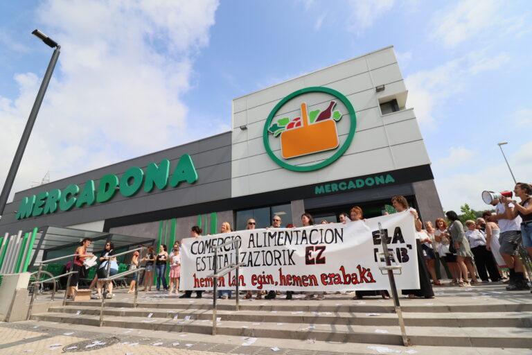 La jornada de huelga contra la estatalización del comercio de alimentación está teniendo un amplio seguimiento