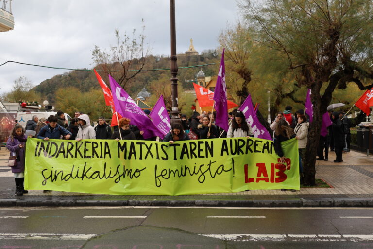 Irunen izandako sexu erasoaren aurrean, sexu langileen eskubideak aldarrikatu ditu LABek
