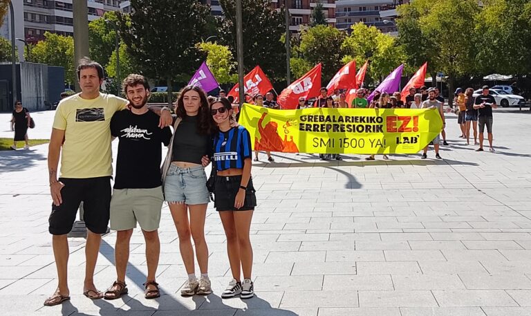 LABek lau langileren kriminalizazioa salatu du martxoaren 17ko greban parte hartzeagatik