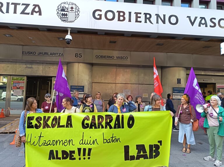 Denunciamos el bloqueo de la patronal en el convenio de transporte escolar y cuidadoras de patio y exigimos al Departamento de Educación que deje de destruir empleo en las escuelas públicas de la CAV